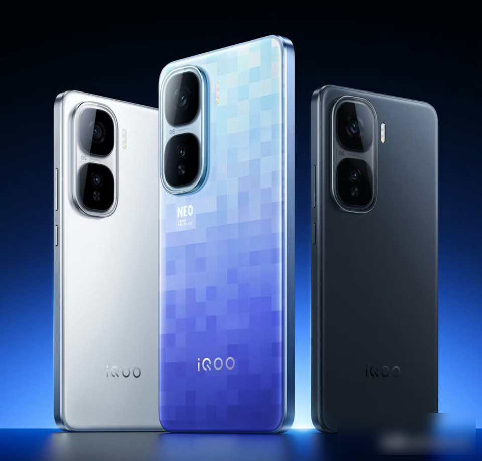 手游性能卷上天,iQOO Neo10 Pro+堆料猛如虎,3200元能買啥?