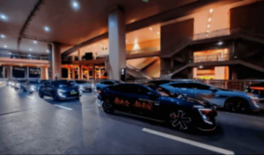 阿維塔狂飆:5G超級工廠奠基,200輛豪車霸屏機場!