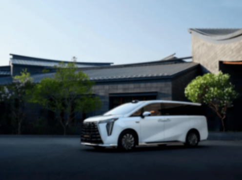 “含華量最高”的這款車,才是新能源豪華MPV應(yīng)有的樣子