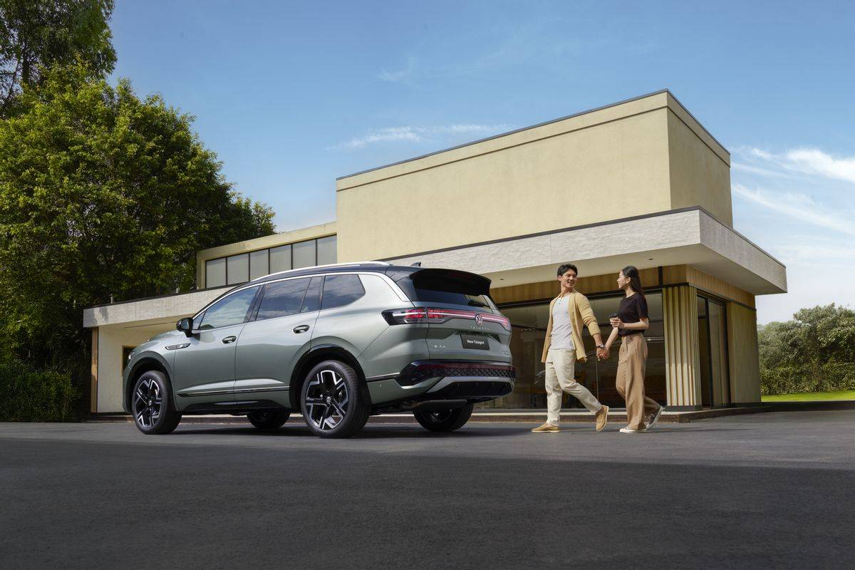 大家庭出行剛需!全新攬境 VS 漢蘭達,誰讓全家出行更體面?