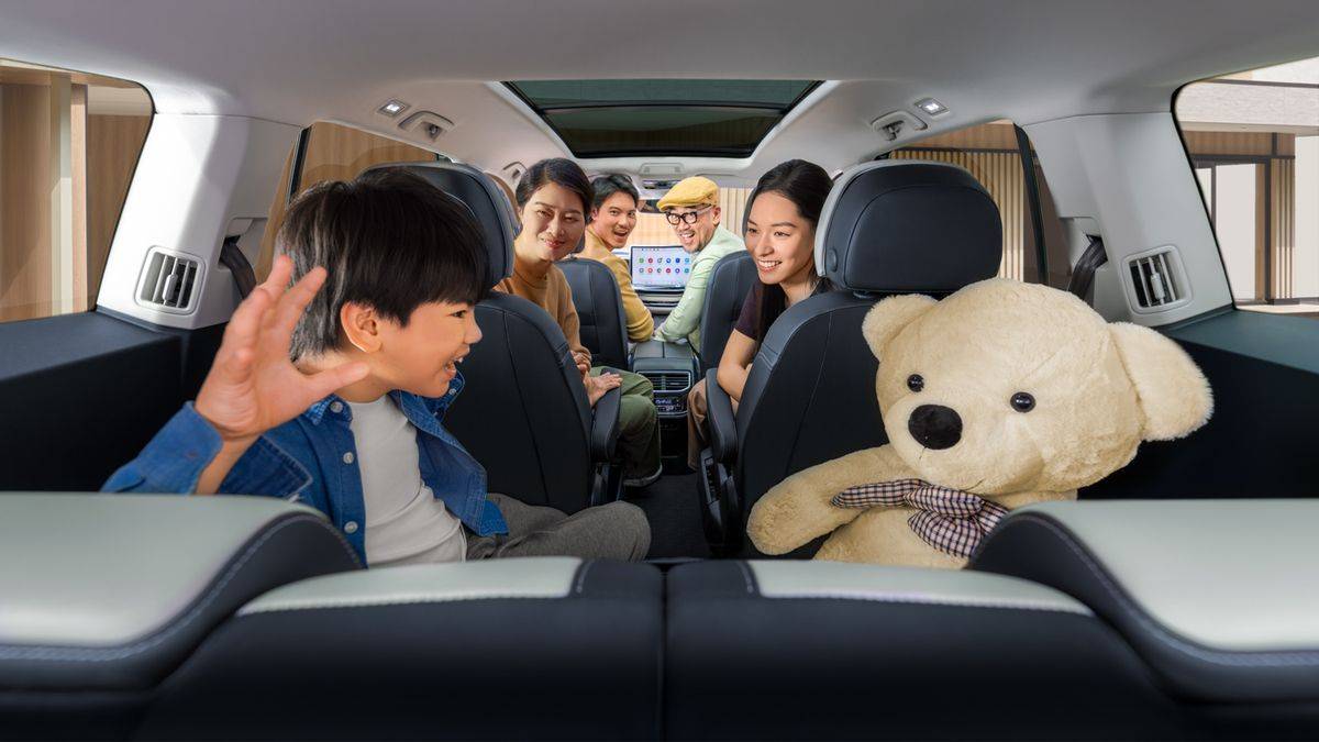 大家庭出行剛需!全新攬境 VS 漢蘭達,誰讓全家出行更體面?