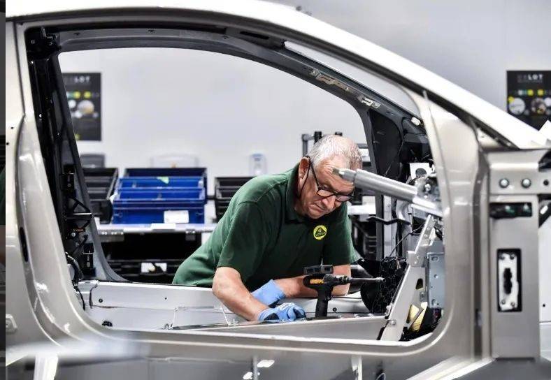 毛京波接掌蓮花跑車歐洲及全球業務,為關閉英國工廠做準備?