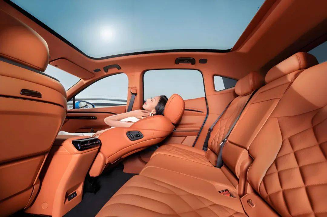 華為傻眼了 首張L3級牌照發給了A8增程版