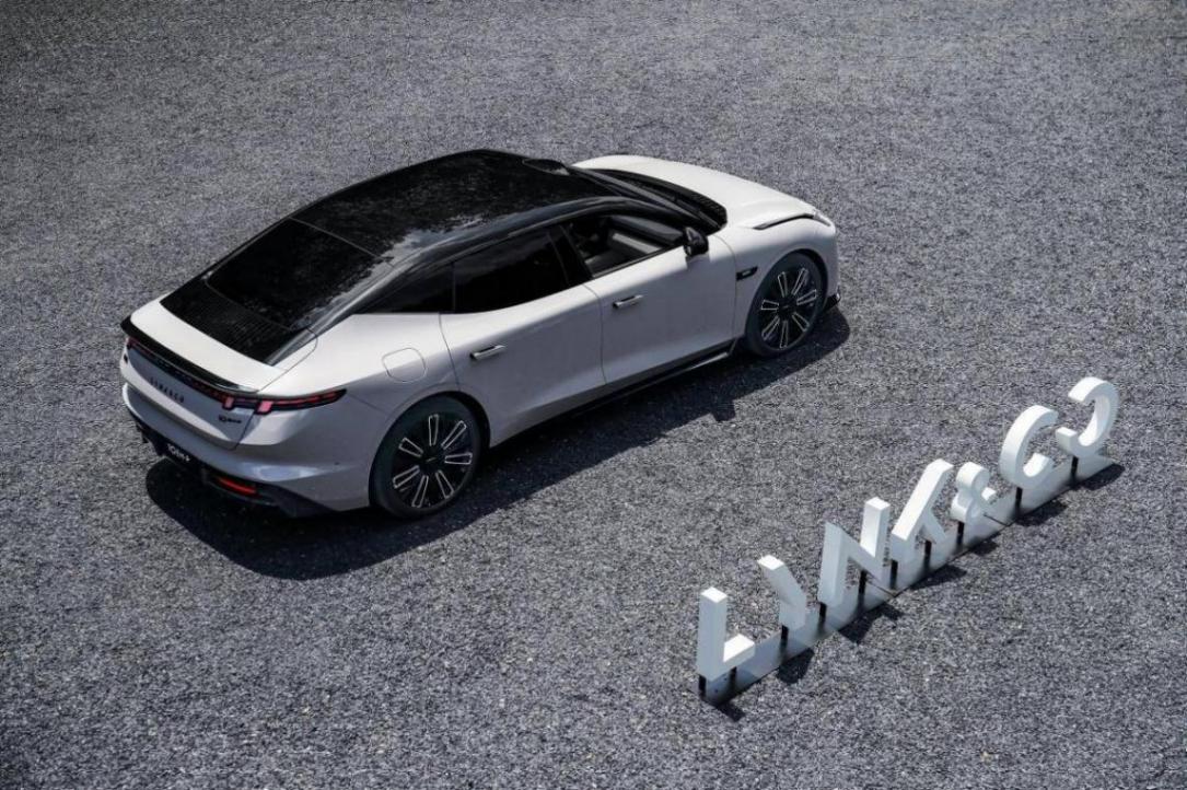 星睿AI云動(dòng)力2.0加持 領(lǐng)克10 EM-P預(yù)售19.2萬(wàn)起