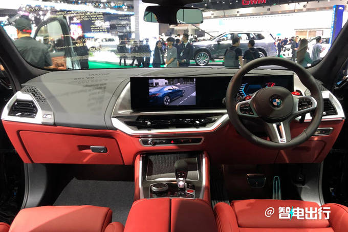 寶馬“又搞大事”!推全新旗艦SUV,對(duì)標(biāo)奔馳G級(jí)