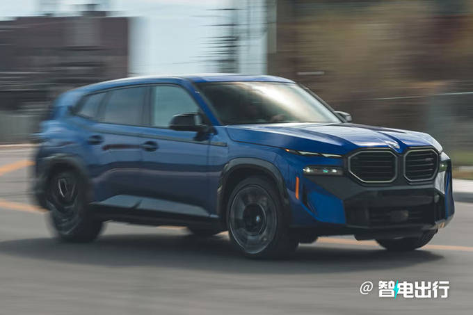 寶馬“又搞大事”!推全新旗艦SUV,對(duì)標(biāo)奔馳G級(jí)