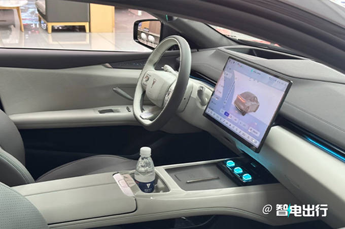 深藍新L07限時13.59萬起!動力更強,還標配華為智駕