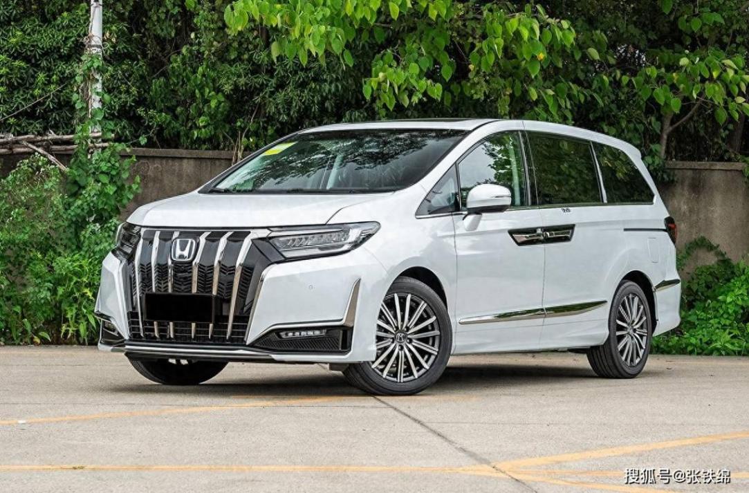 新款東風(fēng)本田艾力紳實(shí)車,換裝新前臉,7座,側(cè)滑門,8月上市