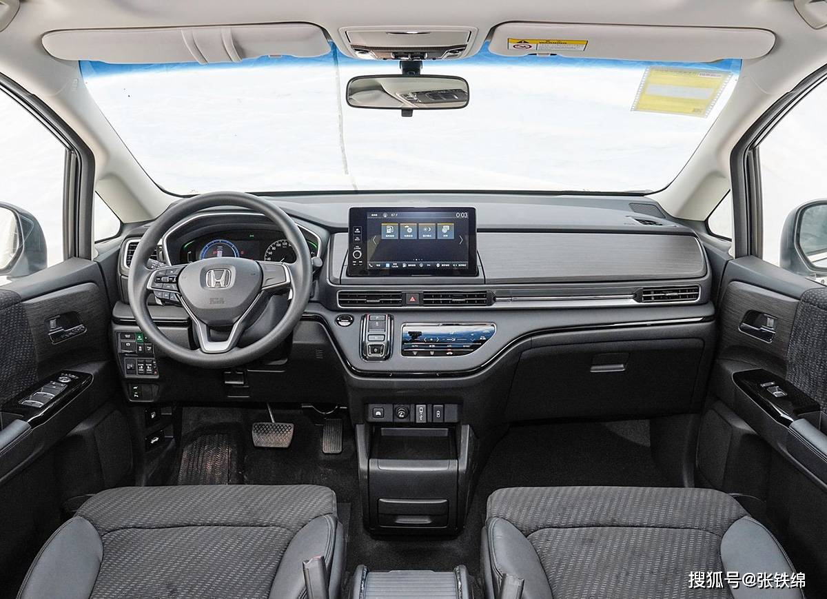 新款東風(fēng)本田艾力紳實(shí)車,換裝新前臉,7座,側(cè)滑門,8月上市