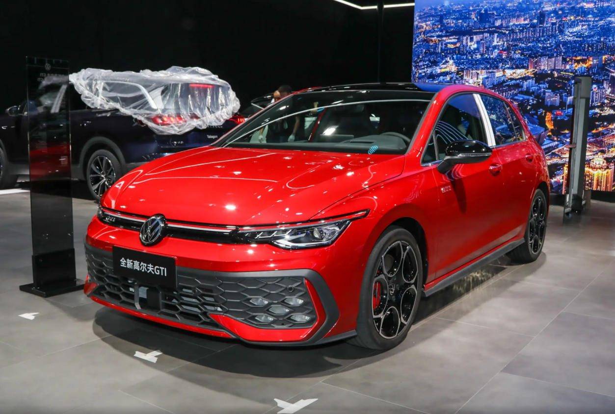 13萬(wàn)級(jí)凌渡GTS對(duì)比20萬(wàn)級(jí)高爾夫GTi,上汽大眾比一汽良心嗎?