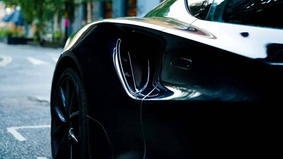 花100多萬,我為什么要買2.0T的蓮花EMIRA?