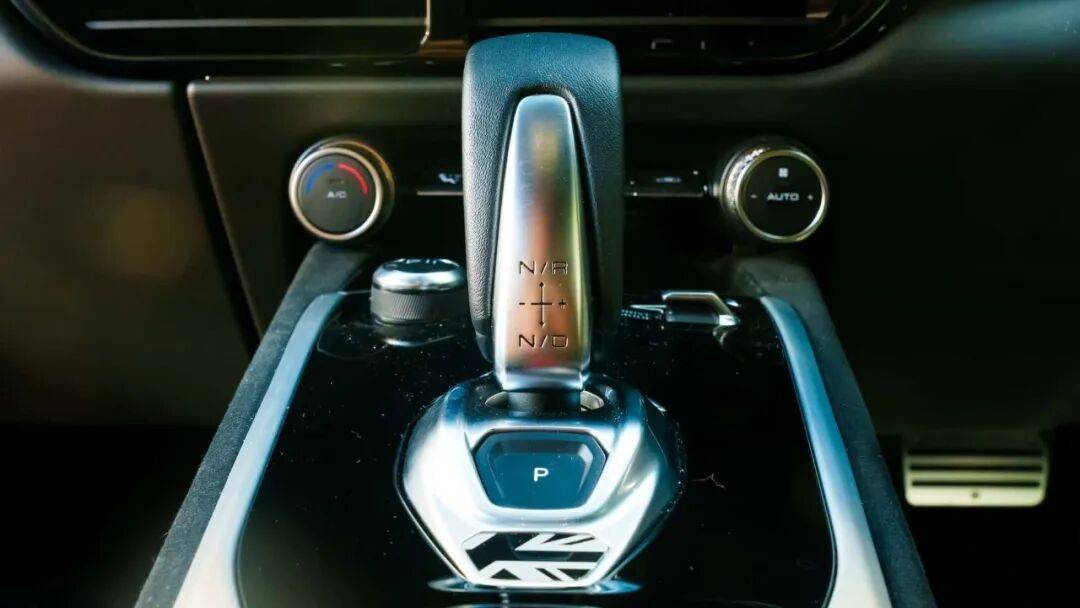 花100多萬,我為什么要買2.0T的蓮花EMIRA?