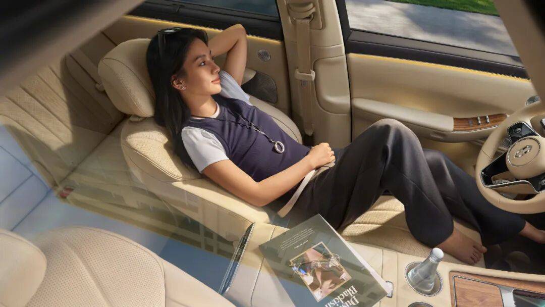 價格相差10萬 全新問界M7比M8少了啥