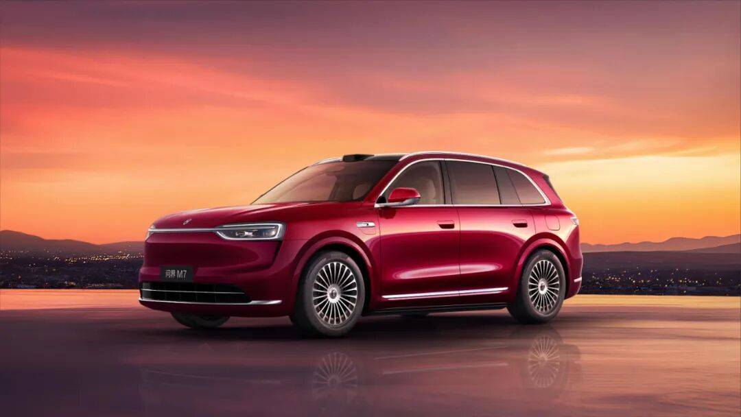 價格相差10萬 全新問界M7比M8少了啥