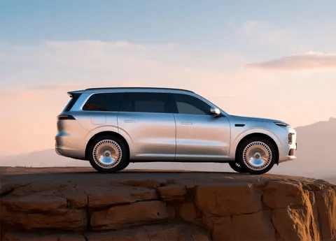 零跑D19外觀曝光,大餅輪圈,全新動力技術