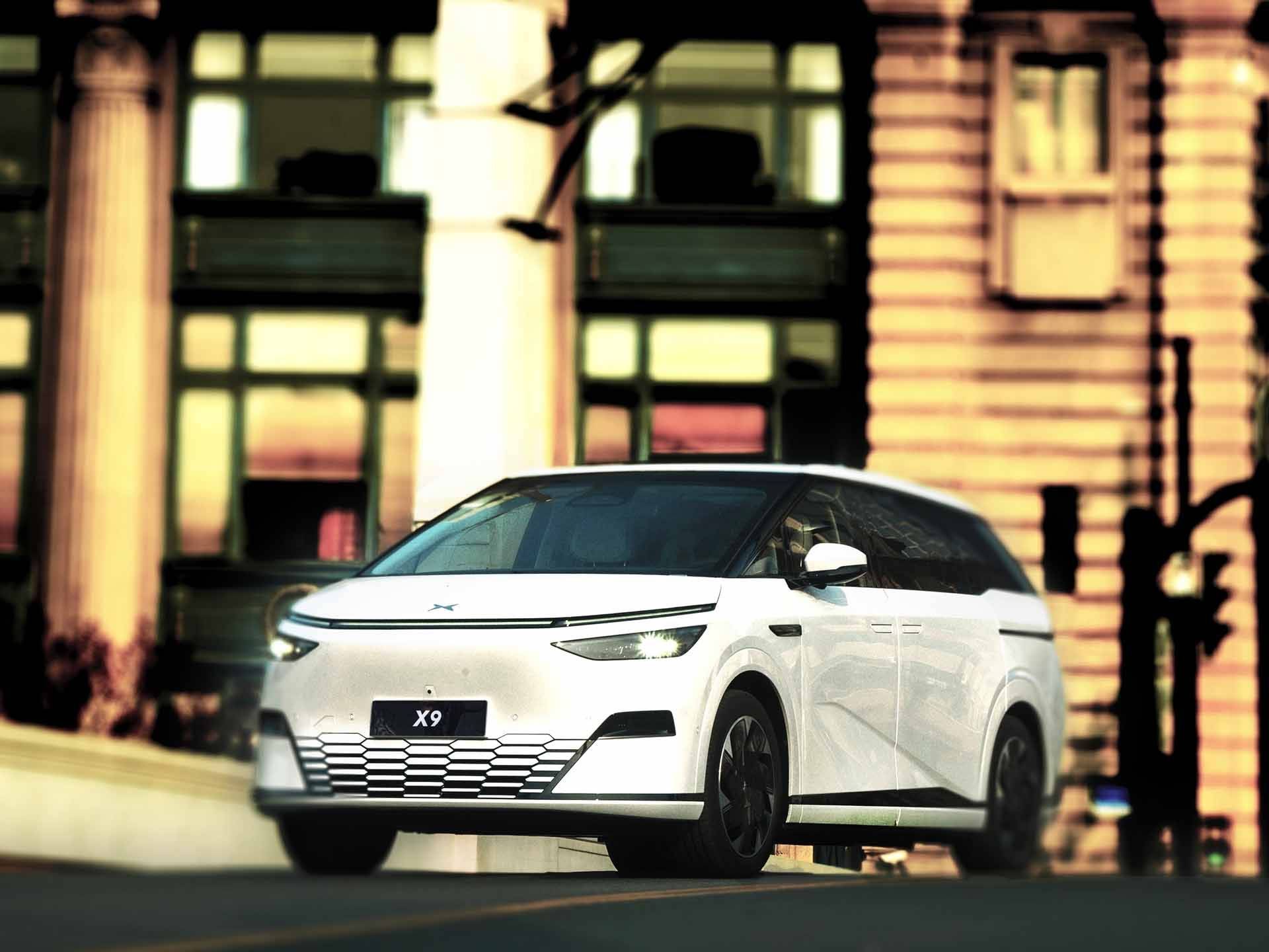 動不動就三四百純電續(xù)航的增程,讓續(xù)航不到200的多檔DHT怎么比?