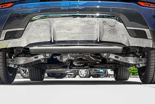 2026款路虎攬勝極光L正式上市,起售價42.98萬元