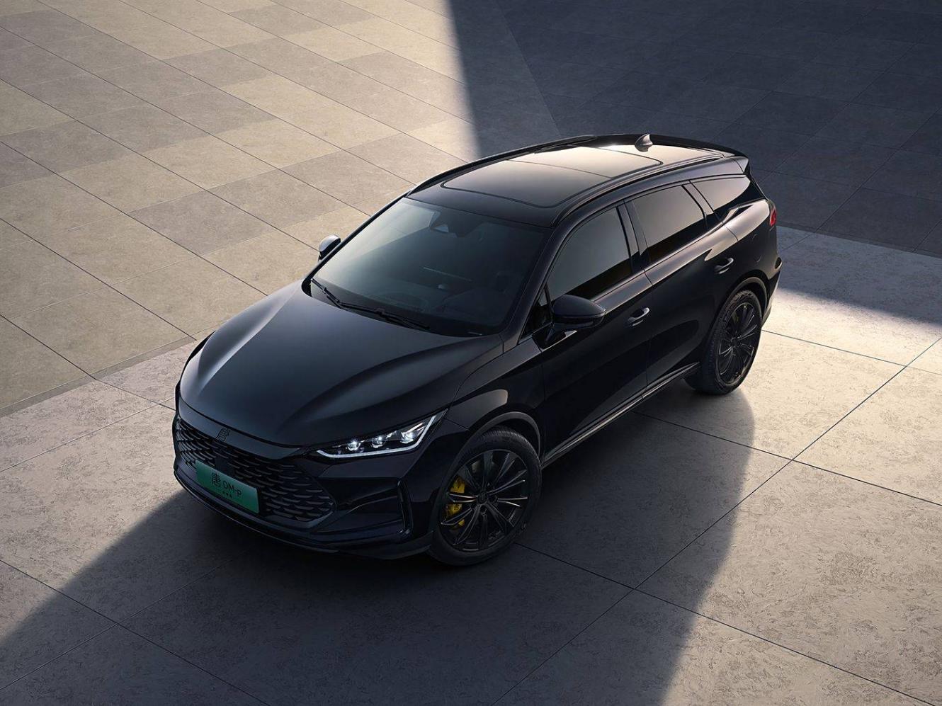 說一個令很多人不安的事:比亞迪,越來越像理想了